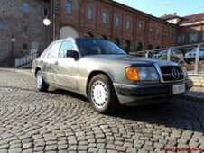 Mercedes 200E - W124
