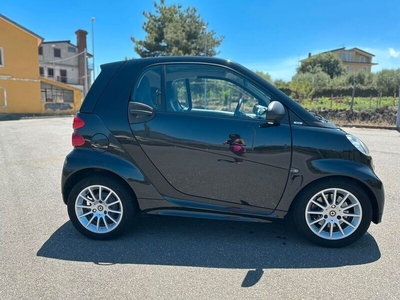 Usato 2012 Smart ForTwo Coupé 1.0 Benzin 71 CV (5.800 €)