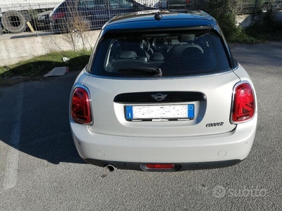 Usato 2020 Mini Cooper Benzin (23.800 €)