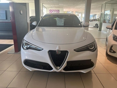 Usato 2022 Alfa Romeo Stelvio 2.0 Benzin 280 CV (50.990 €)