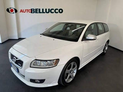 VOLVO V50 D2 R-design