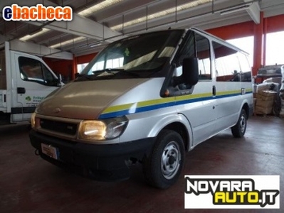 Ford - transit 9 posti