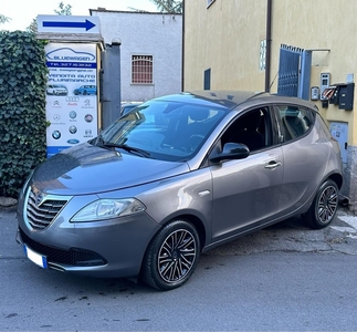 Lancia Ypsilon 1.2 69 CV Argento usato