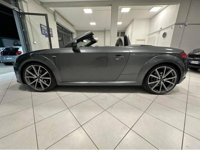 AUDI TT RS 2.0 tfsi S line quattro s-tronic