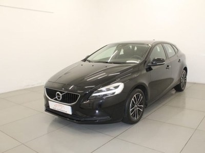 Volvo V40 D2 Geartronic Momentum usato