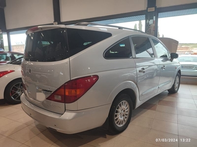 SsangYong Rodius 2013