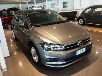 2019 VOLKSWAGEN Polo