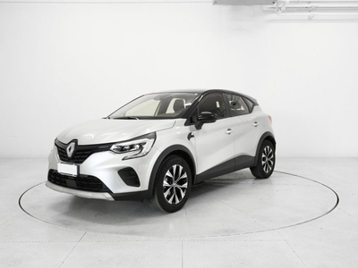 2023 RENAULT Captur