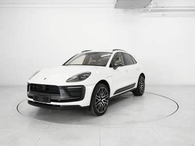 2024 PORSCHE Macan