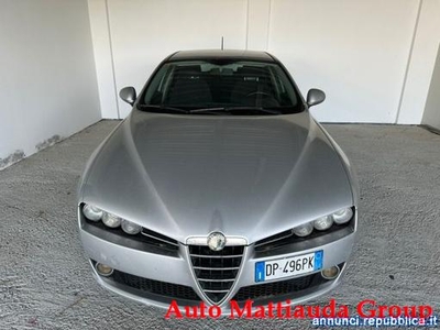Alfa Romeo 159 1.9 JTDm 16V Sportwagon Distinctive Cuneo