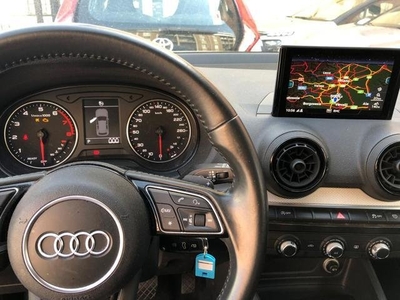 AUDI Q2 1.0 TFSI S tronic Business