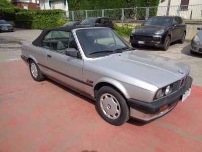 BMW 318i