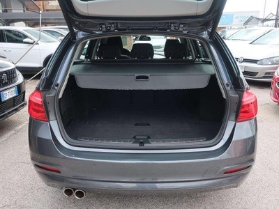 BMW SERIE 3 320d Touring Business Advantage auto