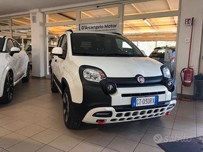 Fiat Panda Cross 1.0 FireFly S&S Hybrid NEOPATENTA