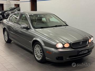 Jaguar X-Type 2.2D cat aut. Luxury cDPF