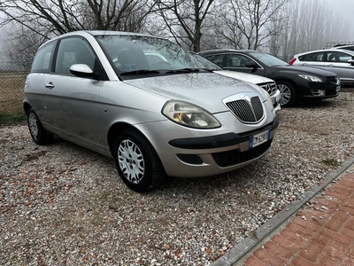 Lancia Ypsilon Multijet 16V Platino usato