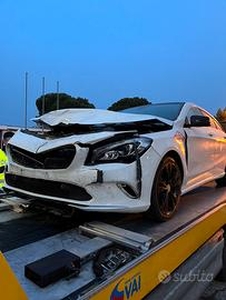 Mercedes cla shooting brake d 180