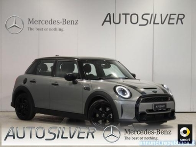 Mini Cooper 2.0 Cooper S Essential 5 porte Verona