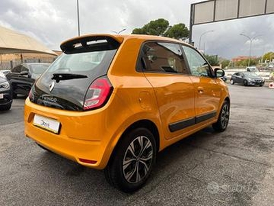 RENAULT Twingo SCe 65 CV ADATTA A NEOPATENTATI