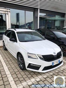 SKODA - Octavia Station Wagon - Octavia 2.0 TDI 184CV DSG Wagon 4x4 RS