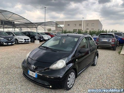 Toyota Aygo 1.0 12V VVT-i 5 porte Sol Zinasco