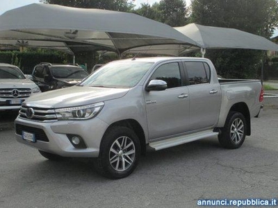 Toyota Hilux + IVA !!! 2.4 D-4D A/T 4WD D/C Executive Pisogne