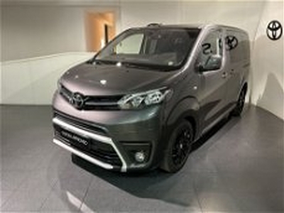 Toyota Proace Verso Verso 1.6D L0 D Executive del 2017 usata a Milano