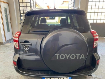 TOYOTA RAV4 2.2 D-4D 150 CV DPF Luxury