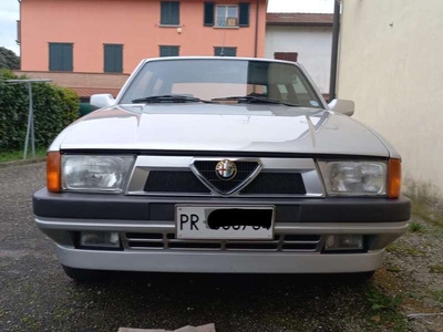 Usato 1991 Alfa Romeo 75 1.8 Benzin 120 CV (14.000 €)