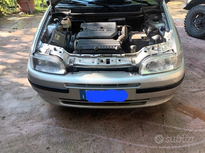 Usato 2000 Fiat Punto Cabriolet 1.2 Benzin 86 CV (4.750 €)