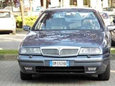 Usato 2000 Lancia Kappa 2.0 Benzin 220 CV (3.800 €)