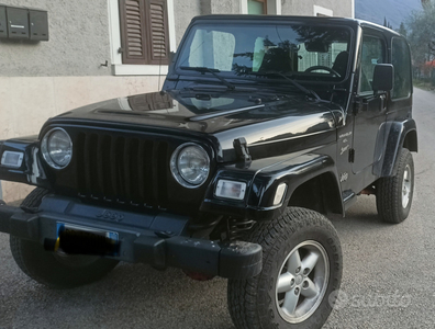 Usato 2001 Jeep Wrangler 4.0 Benzin 177 CV (17.500 €)