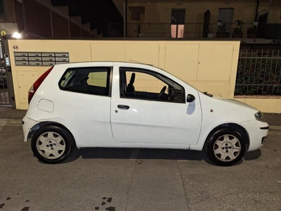 Venduto Fiat Punto 1.2 3 porte Dynami. - auto usate in vendita