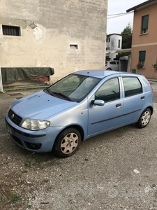 Usato 2003 Fiat Punto 1.2 Benzin 60 CV (3.000 €)