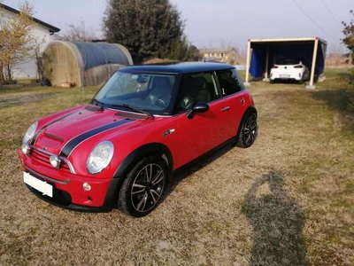 Usato 2004 Mini Cooper S 1.6 Benzin 163 CV (7.500 €)