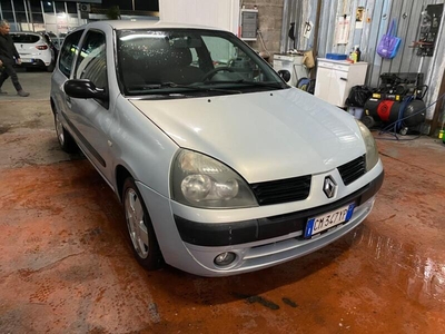 Usato 2004 Renault Clio II 1.5 Diesel 82 CV (1.500 €)