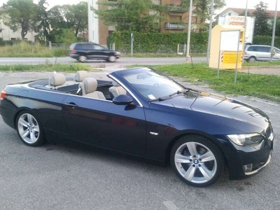 Usato 2007 BMW 320 Cabriolet 2.0 Benzin 170 CV (16.500 €)