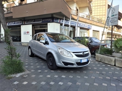 Usato 2008 Opel Corsa 1.2 Diesel 75 CV (2.999 €)