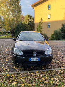 Usato 2008 VW Golf V 1.6 Benzin 116 CV (6.000 €)