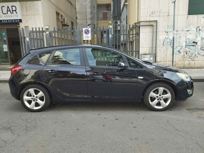 Usato 2010 Opel Astra 1.4 Benzin 100 CV (4.700 €)