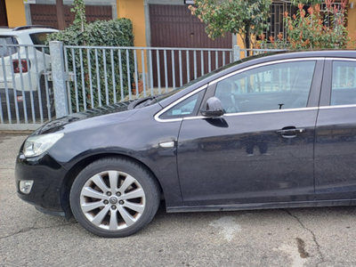 Usato 2010 Opel Astra 1.7 Diesel 110 CV (3.000 €)