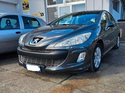 Usato 2011 Peugeot 308 1.6 Diesel 112 CV (3.900 €)