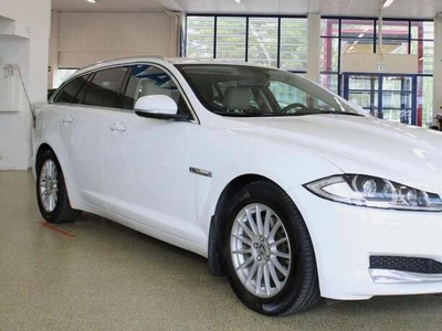 Usato 2013 Jaguar XF Sportbrake 2.2 Diesel 200 CV (11.500 €)