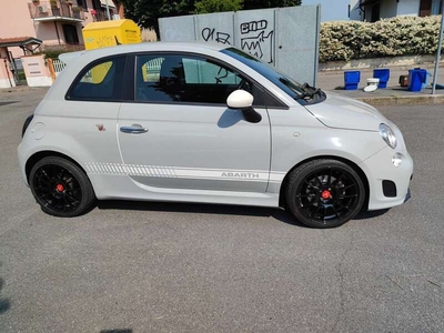 Usato 2014 Abarth 500 1.4 Benzin 135 CV (12.000 €)