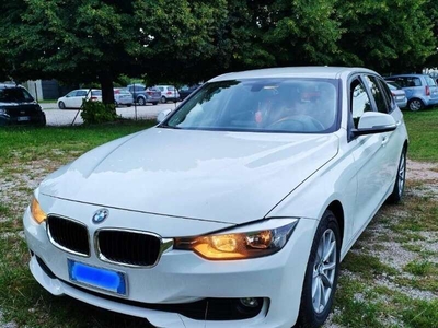 Usato 2014 BMW 318 2.0 Diesel 143 CV (10.800 €)