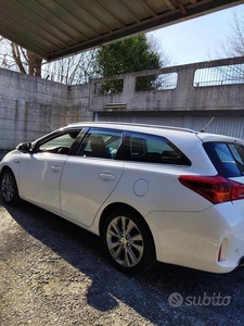 Usato 2014 Toyota Auris Hybrid 1.8 El_Hybrid 99 CV (11.000 €)