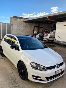 Usato 2014 VW Golf VII 1.6 Diesel 105 CV (17.000 €)