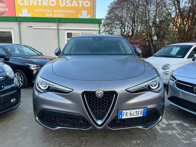 Usato 2017 Alfa Romeo Stelvio 2.0 Benzin 280 CV (26.990 €)