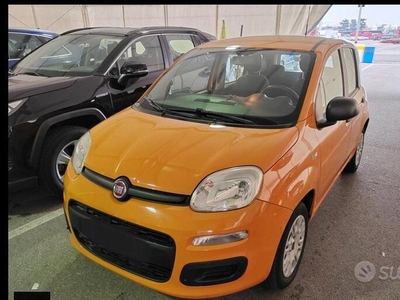 Usato 2017 Fiat Panda 1.2 Benzin 69 CV (8.800 €)