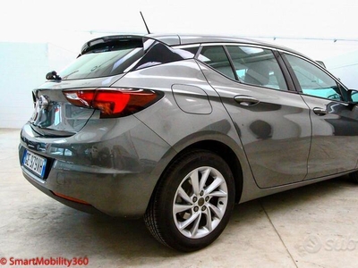 Usato 2021 Opel Astra 1.2 Benzin 110 CV (13.650 €)